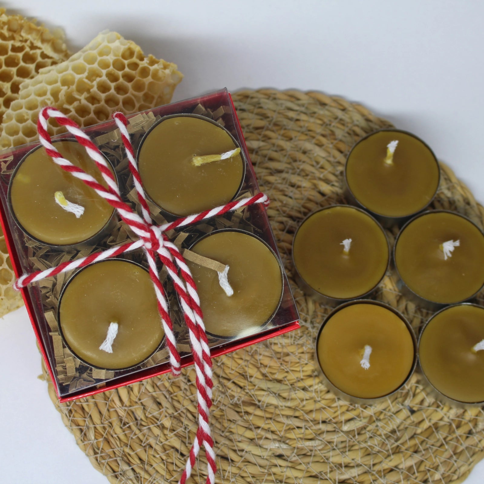 Box of 4 Pure Beeswax Tealight Candles